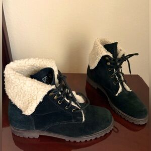 Women’s Lace up Combat Navy blue genuine Suede Ankle Boots with Cream Fur Lining